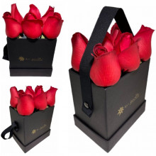 6 Rosas en Box Cartera Tu Jardin