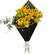 Cono de Alstroemerias Amarillas